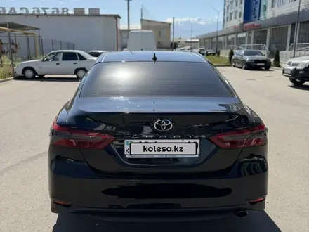 Toyota Camry 2019 года за 12 900 000 тг. в Алматы – фото 4