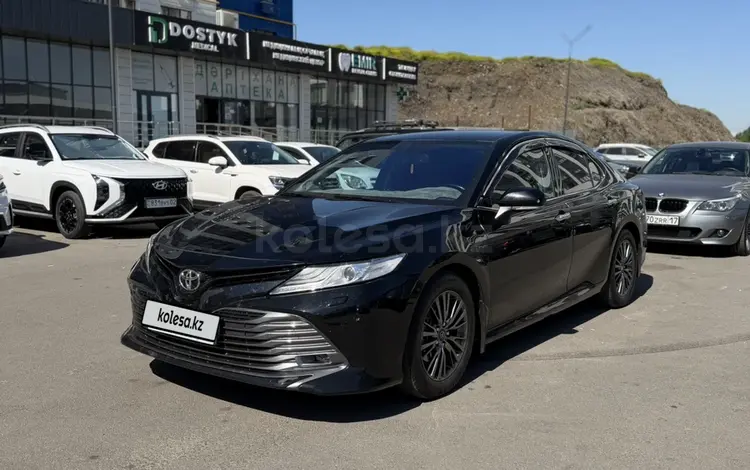 Toyota Camry 2019 года за 12 900 000 тг. в Алматы