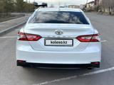 Toyota Camry 2019 года за 13 900 000 тг. в Караганда – фото 4