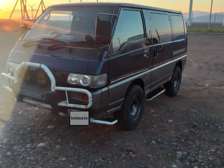 Mitsubishi Delica 1994 года за 2 000 000 тг. в Алматы – фото 3