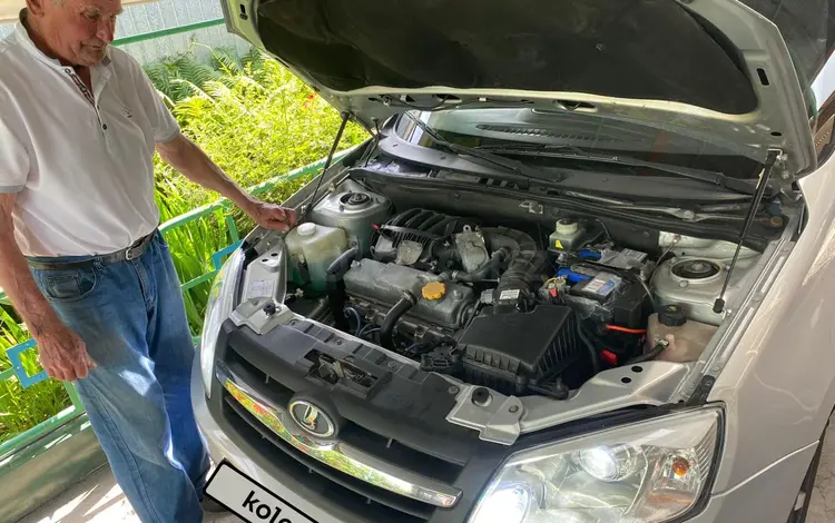 ВАЗ (Lada) Granta 2190 2015 года за 2 700 000 тг. в Алматы