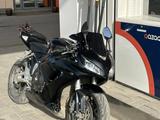 Honda  CBR 1000 RR/RA Fireblade 2006 годаүшін2 100 000 тг. в Актобе – фото 4