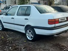 Volkswagen Vento, 1995
