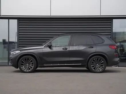 BMW X5 2019 года за 34 000 000 тг. в Астана – фото 3