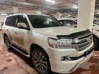 Toyota Land Cruiser 2018 года за 28 950 000 тг. в Астана