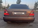 Mercedes-Benz C 220 1993 годаfor1 500 000 тг. в Тараз – фото 3