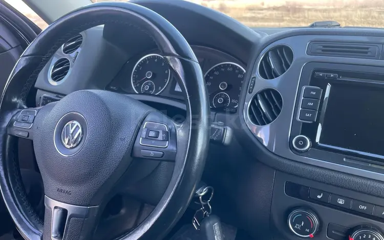 Volkswagen Tiguan 2013 года за 7 800 000 тг. в Астана