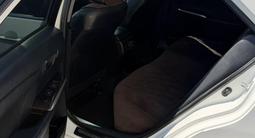 Toyota Camry 2015 года за 11 000 000 тг. в Атырау – фото 5