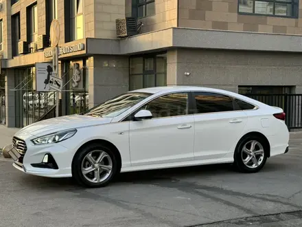 Hyundai Sonata 2019 года за 8 400 000 тг. в Шымкент