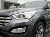 Hyundai Santa Fe 2014 годаfor9 500 000 тг. в Астана