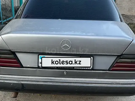 Mercedes-Benz E 230 1992 года за 1 150 000 тг. в Туркестан – фото 4