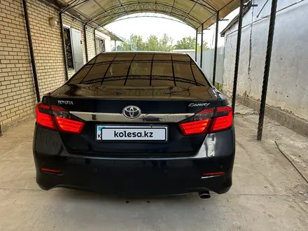 Toyota Camry 2014 года за 8 800 000 тг. в Уральск – фото 2