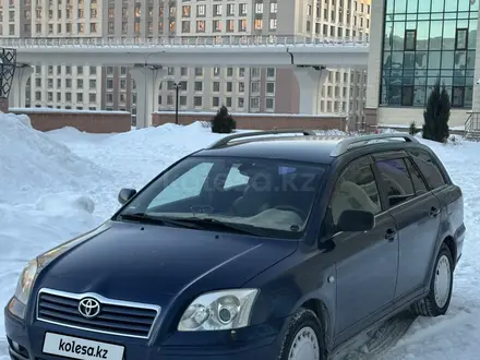 Toyota Avensis 2004 года за 5 000 000 тг. в Астана – фото 2