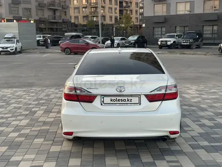 Toyota Camry 2017 года за 12 400 000 тг. в Алматы – фото 4