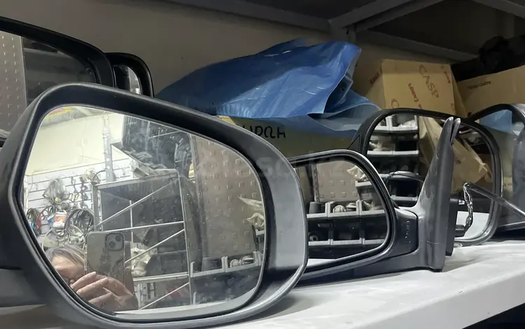 Зеркало боковое, полотно и поворот в зеркала TOYOTA COROLLA за 8 000 тг. в Алматы