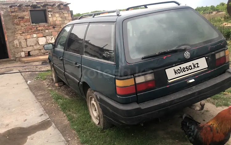 Volkswagen Passat 1989 года за 400 000 тг. в Караганда