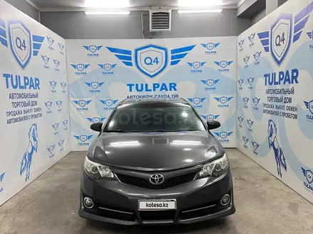 Toyota Camry 2013 года за 9 490 000 тг. в Тараз