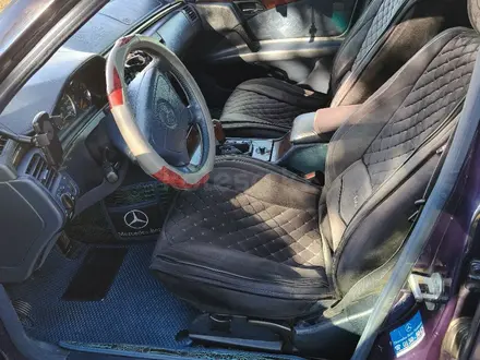 Mercedes-Benz E 230 1995 года за 2 000 000 тг. в Талдыкорган – фото 11