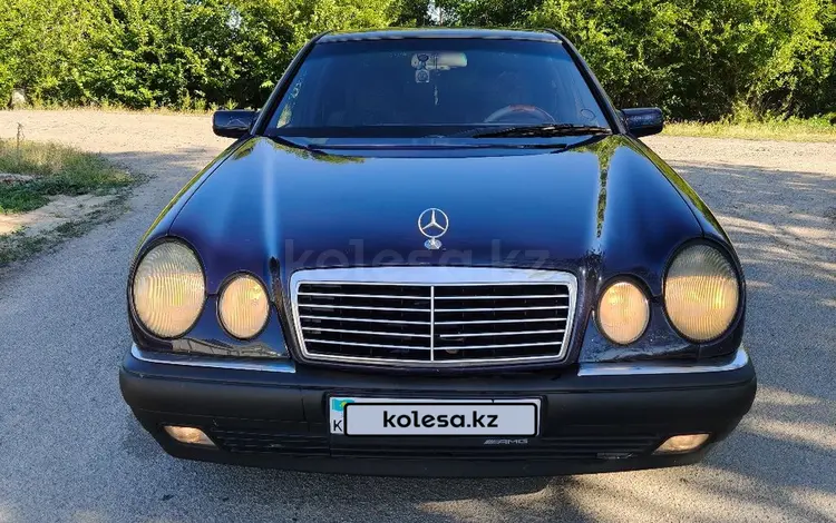 Mercedes-Benz E 230 1995 года за 2 000 000 тг. в Талдыкорган