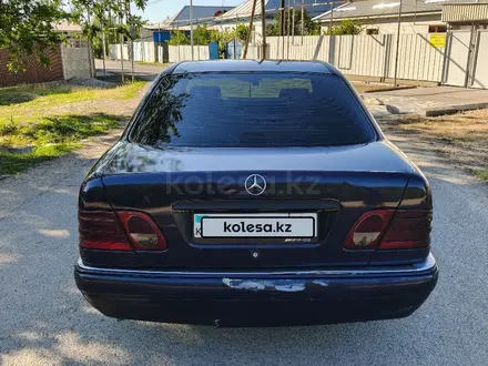 Mercedes-Benz E 230 1995 года за 2 000 000 тг. в Талдыкорган – фото 4