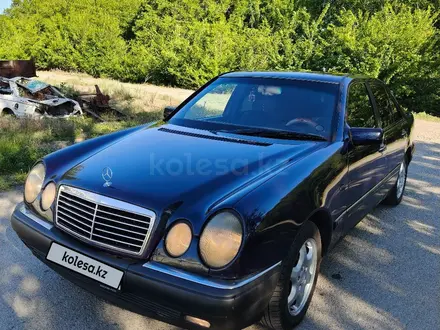 Mercedes-Benz E 230 1995 года за 2 000 000 тг. в Талдыкорган – фото 3