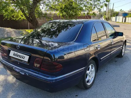 Mercedes-Benz E 230 1995 года за 2 000 000 тг. в Талдыкорган – фото 6