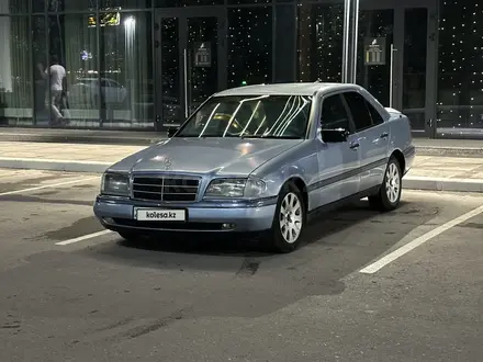 Mercedes-Benz C 200 1994 года за 1 450 000 тг. в Караганда