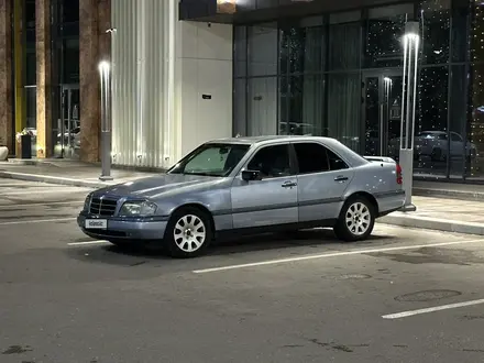 Mercedes-Benz C 200 1994 года за 1 450 000 тг. в Караганда – фото 8