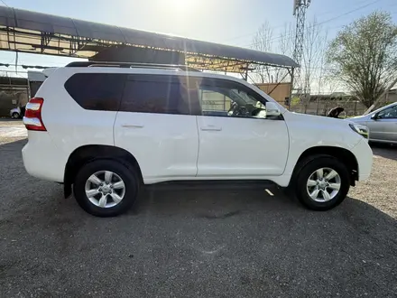 Toyota Land Cruiser Prado 2013 года за 15 550 000 тг. в Шымкент – фото 3