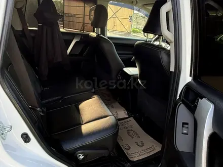 Toyota Land Cruiser Prado 2013 года за 15 550 000 тг. в Шымкент – фото 9