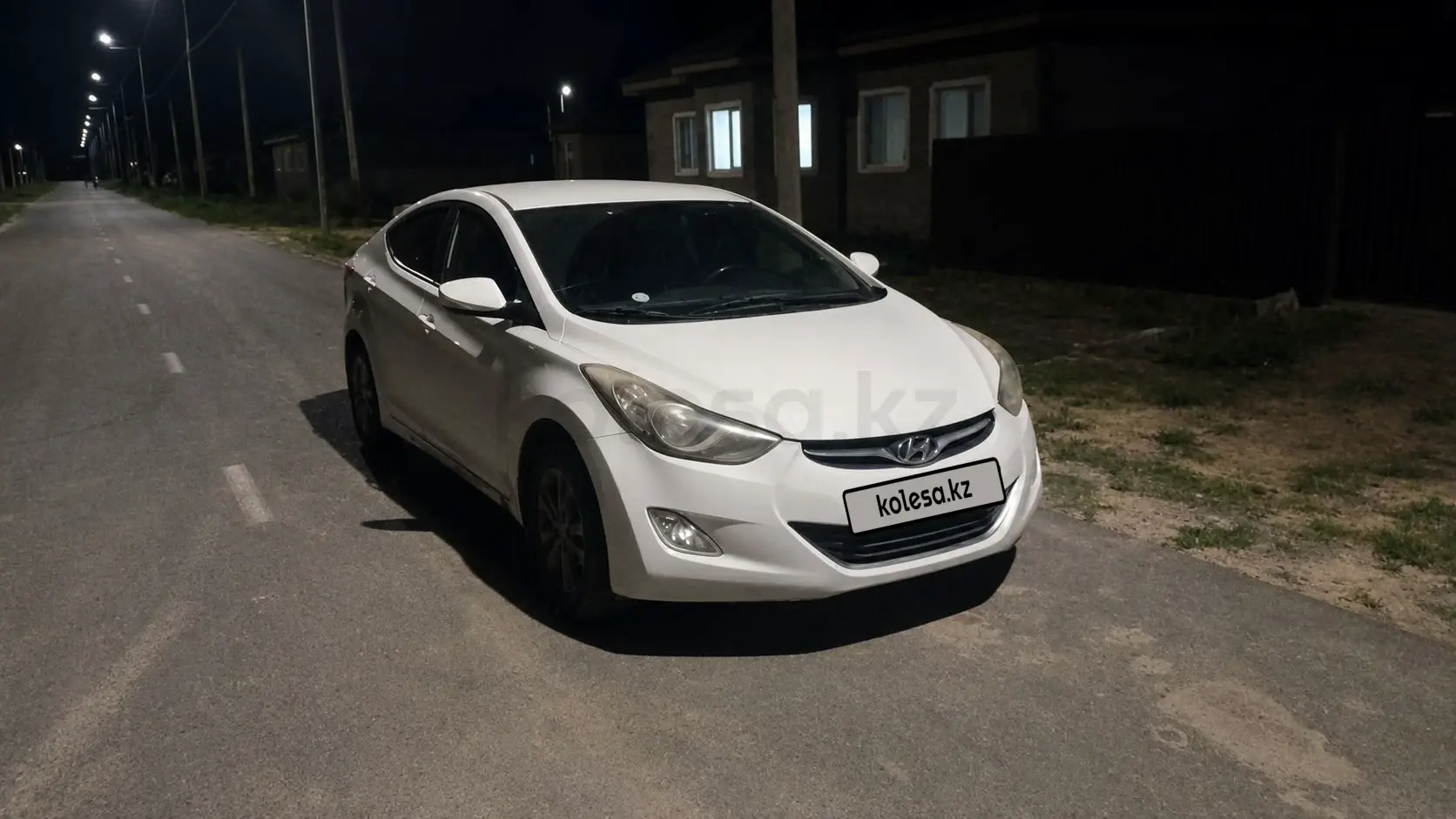 Hyundai Elantra, 2011