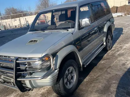 Mitsubishi Pajero 1995 года за 2 700 000 тг. в Алматы – фото 2