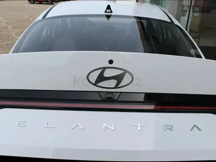 Hyundai Elantra 2023 года за 8 500 000 тг. в Атырау – фото 15