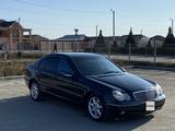 Mercedes-Benz C 320 2002 годаүшін2 790 000 тг. в Актау – фото 2