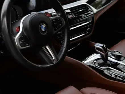 BMW M5 2018 года за 39 000 000 тг. в Караганда – фото 12
