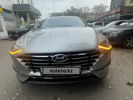 Hyundai Sonata 2022 года за 11 000 000 тг. в Алматы – фото 2