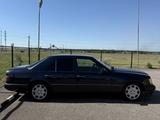 Mercedes-Benz E 220 1995 годаүшін1 550 000 тг. в Караганда – фото 4