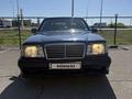 Mercedes-Benz E 220 1995 года за 1 550 000 тг. в Караганда