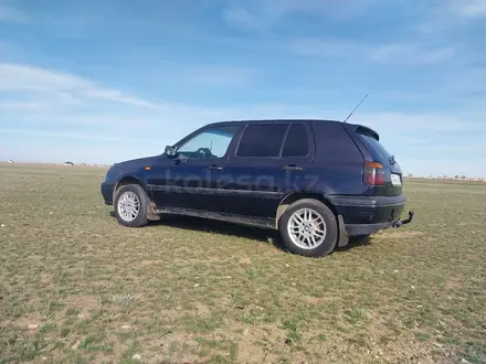 Volkswagen Golf 1994 года за 1 300 000 тг. в Актобе – фото 4