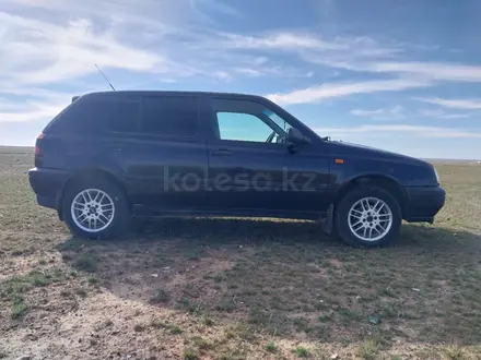 Volkswagen Golf 1994 года за 1 300 000 тг. в Актобе – фото 2