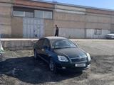 Toyota Avensis 2004 годаүшін3 300 000 тг. в Шымкент