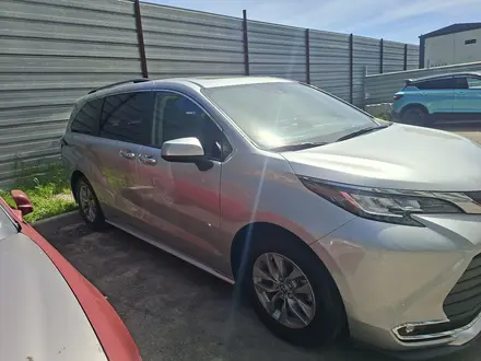 Toyota Sienna 2021 года за 21 000 000 тг. в Алматы – фото 3