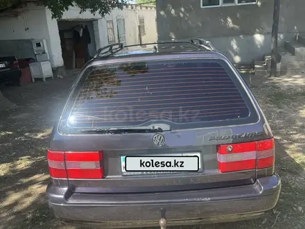 Volkswagen Passat 1997 года за 2 300 000 тг. в Сарыкемер – фото 4