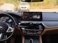 BMW 530 2021 года за 26 000 000 тг. в Алматы – фото 21