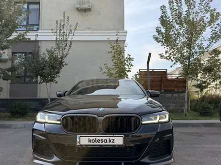 BMW 530 2021 года за 26 000 000 тг. в Алматы – фото 6