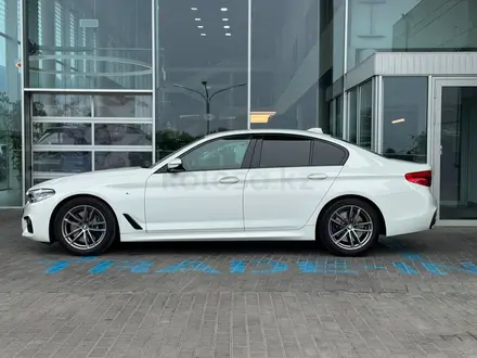 BMW 530 XDrive 2019 года за 20 400 000 тг. в Алматы – фото 9