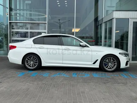 BMW 530 XDrive 2019 года за 20 400 000 тг. в Алматы – фото 4