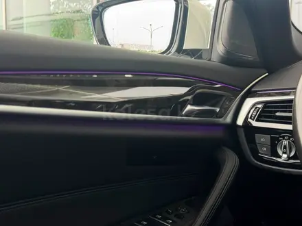 BMW 530 XDrive 2019 года за 20 400 000 тг. в Алматы – фото 14