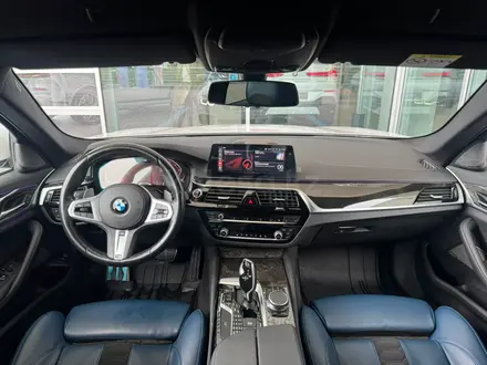 BMW 530 XDrive 2019 года за 20 400 000 тг. в Алматы – фото 19