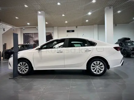 Kia Cerato Luxe 2.0 2024 года за 12 190 000 тг. в Актобе – фото 3